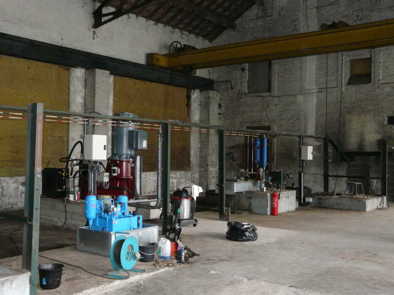 interieur usine py 06